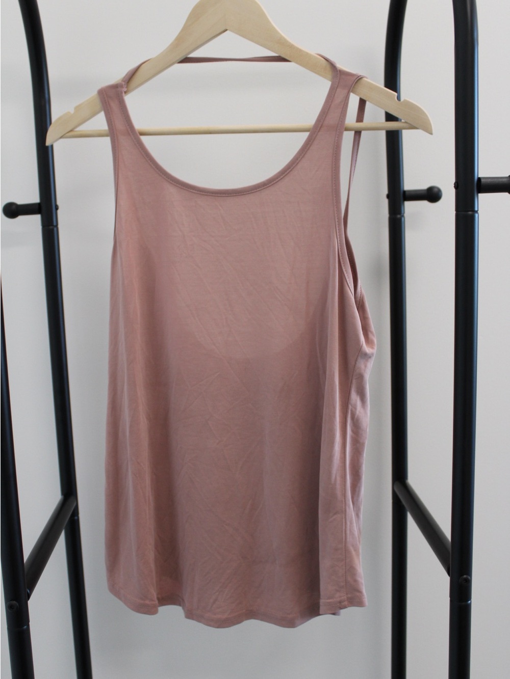 Women’s Scoop Neck Tank Top in Mauve
